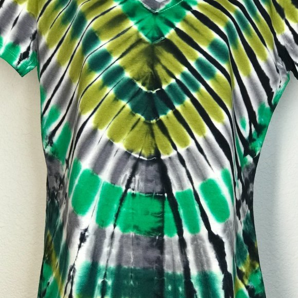 Women's Tie-Dye S/S V-Neck T-Shirt | Large - Picture 5 of 8
